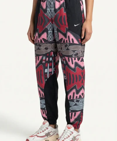nike high rise woven joggers