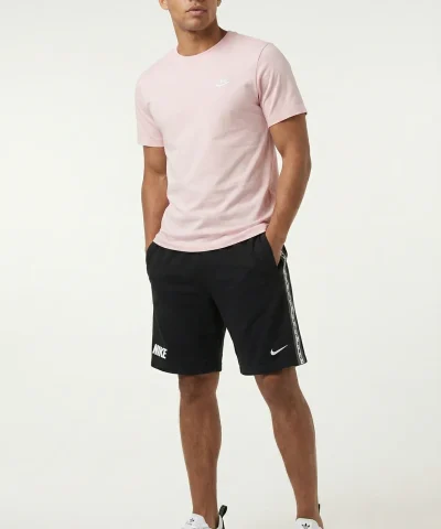 nike sportswear essential clothes