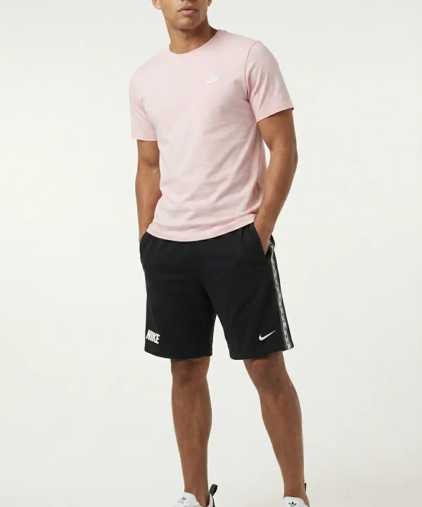 nike sportswear essential clothes
