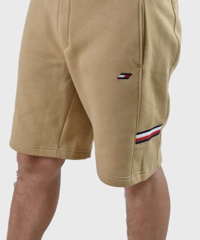 tommy hilfiger camel men shorts