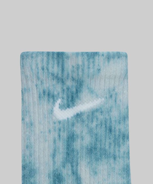 nike everyday plus cushioned crew socks
