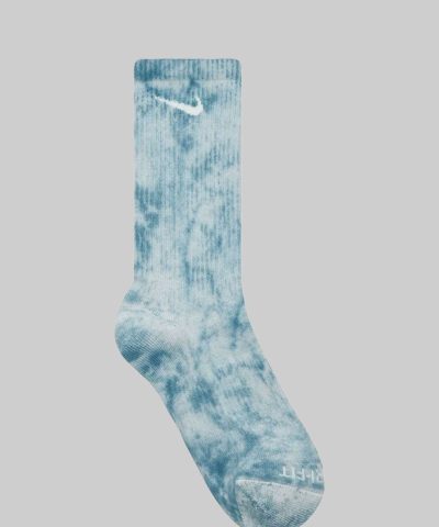 nike everyday plus cushioned crew socks