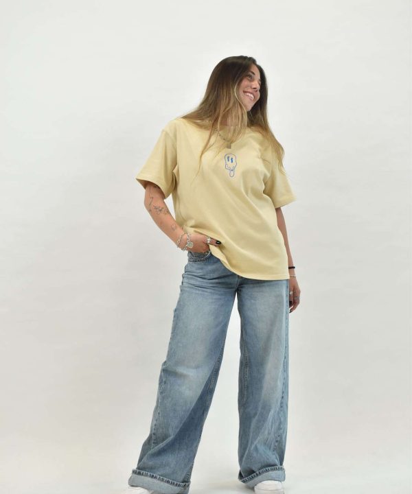 mat studio be kind t-shirt