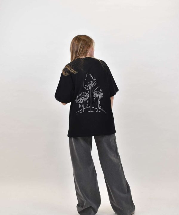 mat studio drippy mushrooms t-shirt
