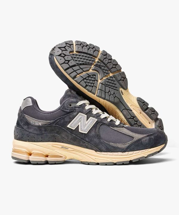 new balance 2002r black phantom