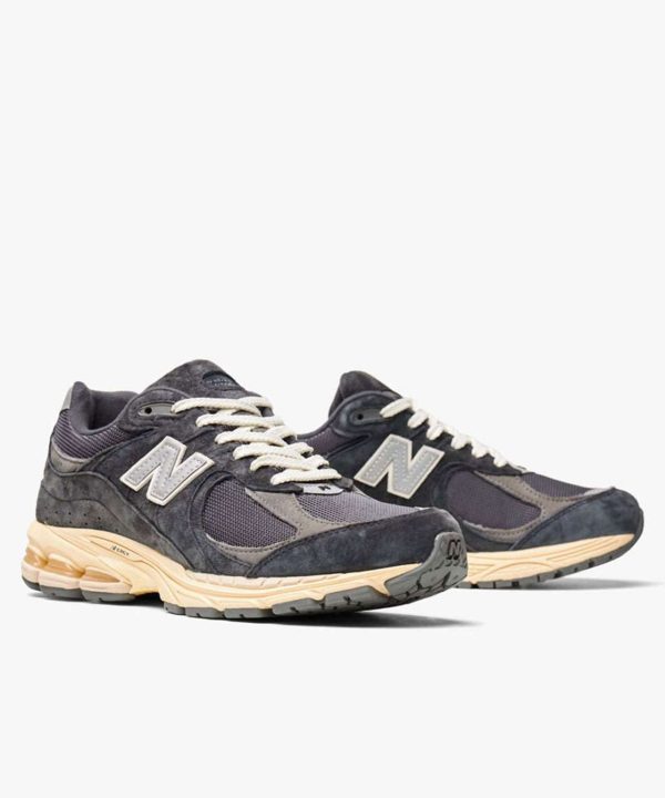 new balance 2002r black phantom