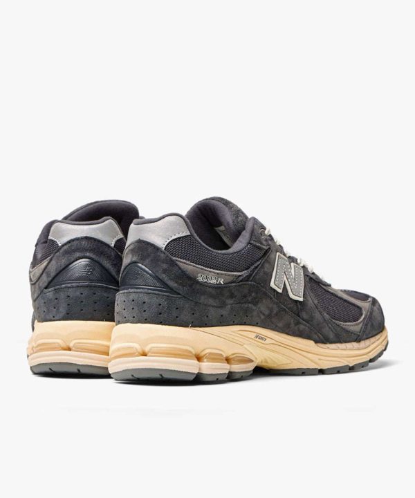 new balance 2002r black phantom
