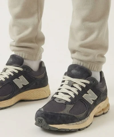new balance 2002r black phantom