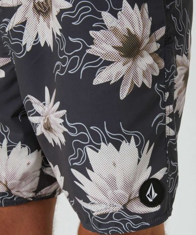volcom polys cracker trunk 17