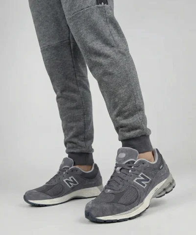 new balance 2002r grey