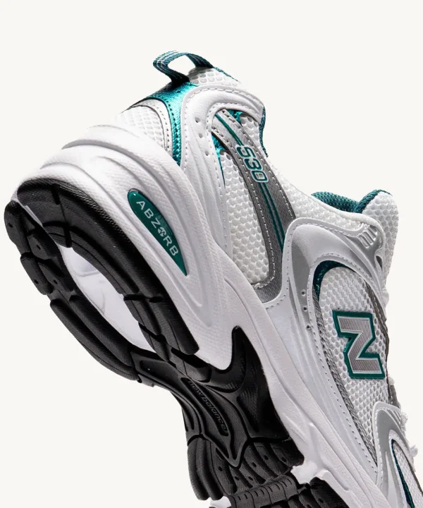 new balance women sneakers 530