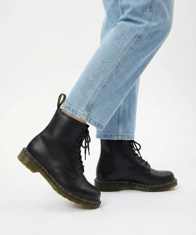 black boots dr martens women