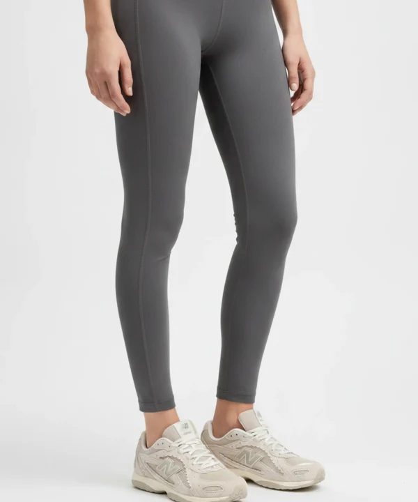 ⁦New Balance 204L - סניקרס ניו באלאנס אפורות נשים⁩ – תמונה ⁦7⁩